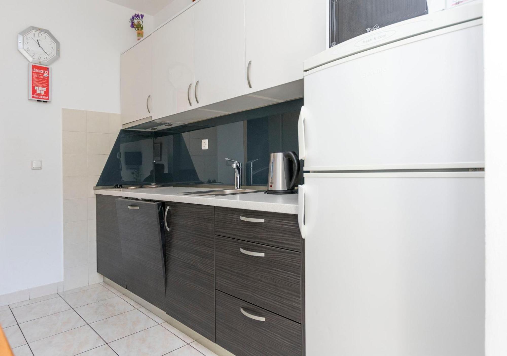 Apartments Glorija Rogoznica  Buitenkant foto